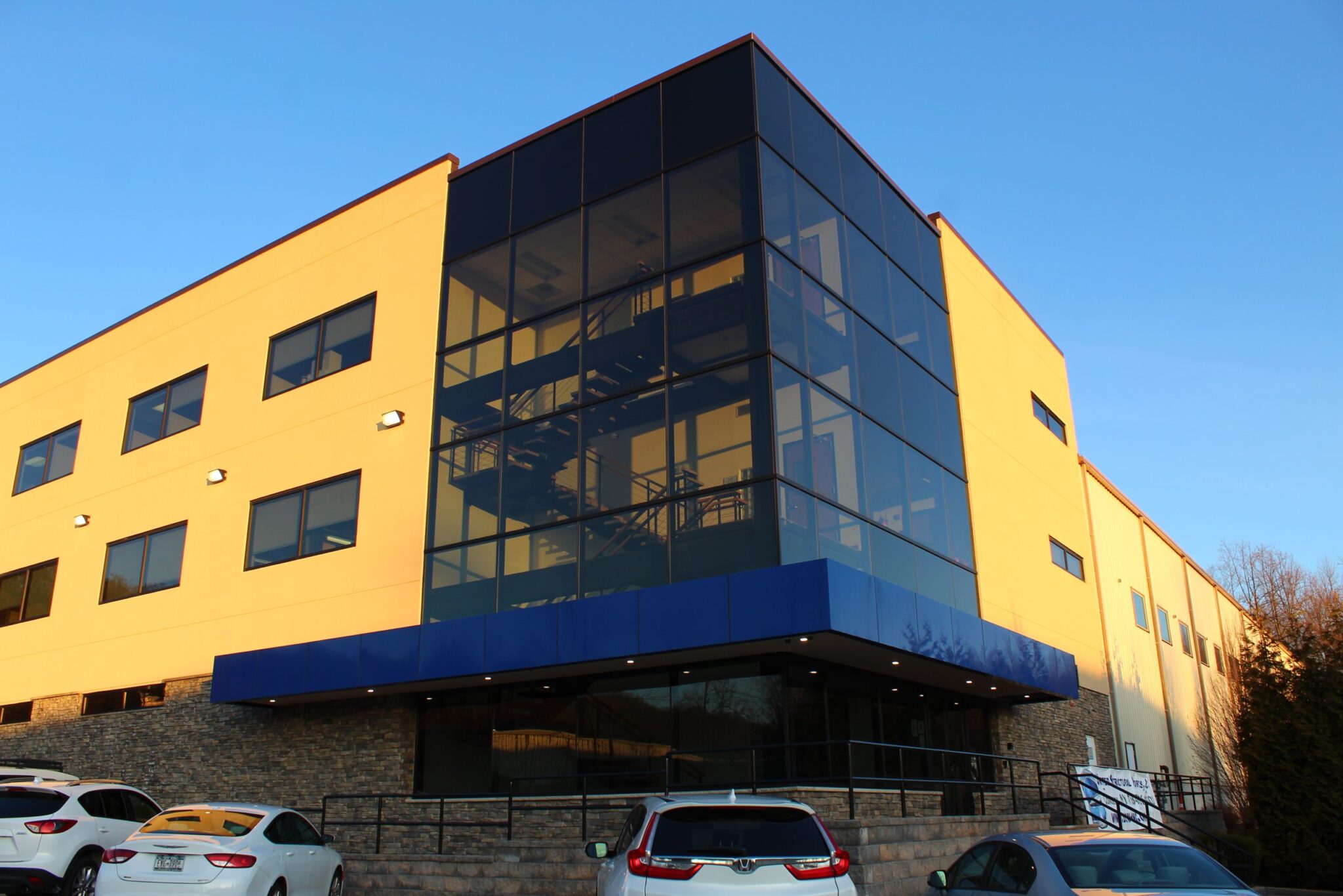 Usw Building About – usw-inc